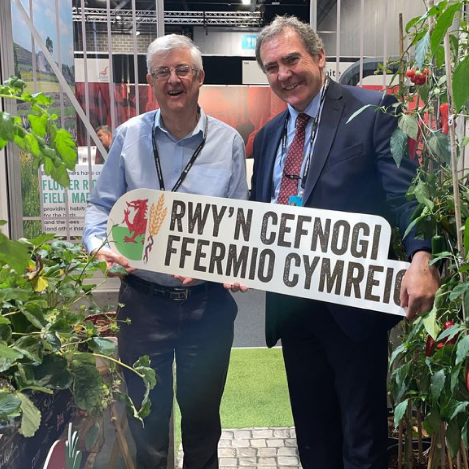 First Minister of Wales Mark Drakeford MS with NFU Cymru President Aled Jones