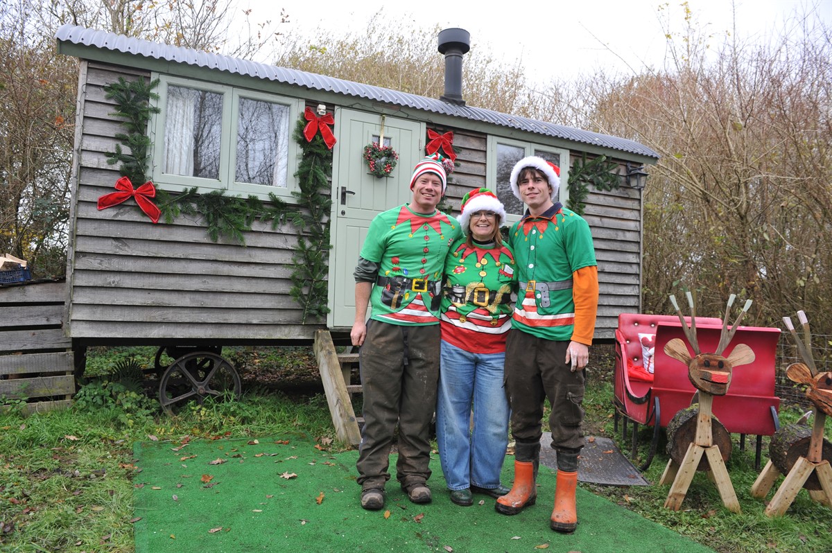 Helen, Charles and Alfred Reynolds