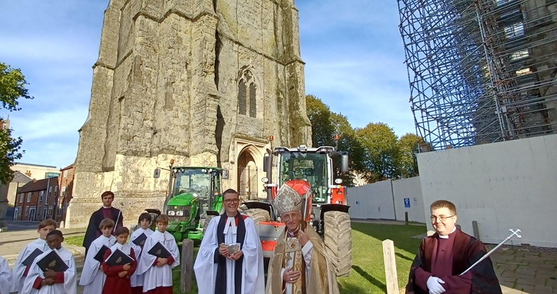 Bishop of Chichester Martin Warner with West Sussex NFU chair Dominic Gardner and representatives of FCN (Farming Community Network www.fcn.org.uk), Chichester Food Bank and Chichester young farmers’ club.
