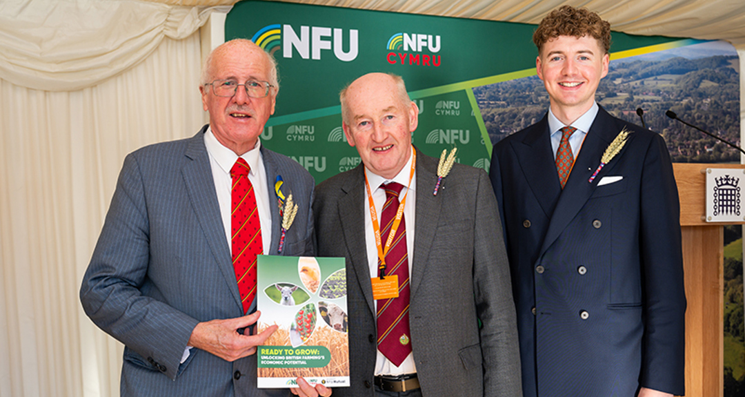 UFU Deputy President Jim Shannon (left) and Alexander Kinnear (right), UFU External Affairs