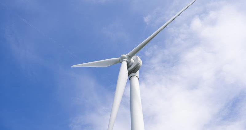 Government announces relaxation of planning rules for small wind turbines