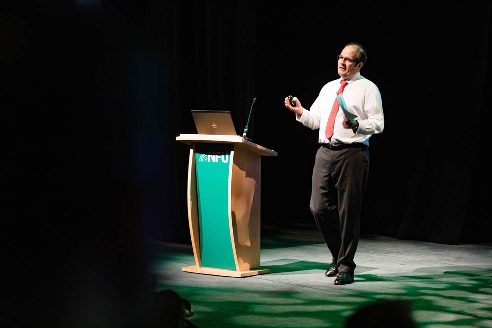 Tom Bradshaw speaking at the NFU20 Combinable Crops commodity session